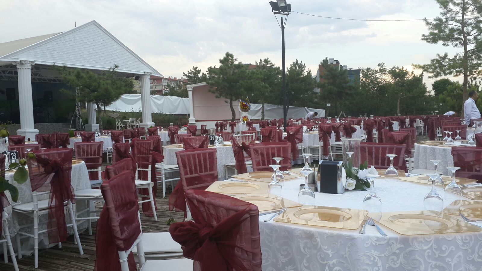600 kişilik açık mevlüt salonu